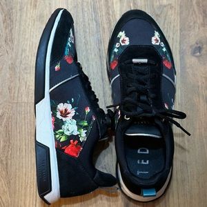 Ted Baker Metropolis Sneakers